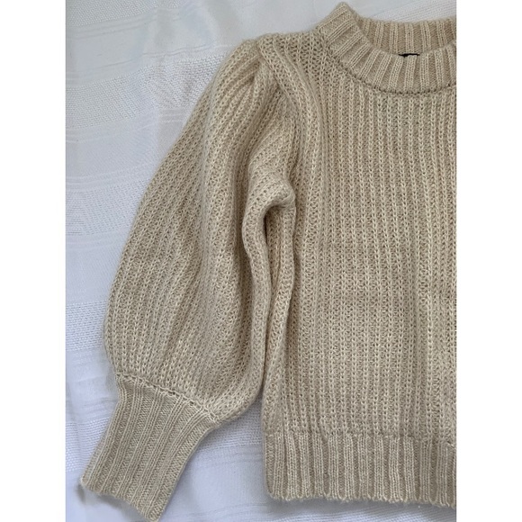 Dynamite Puff sleeve sweater - Picture 9 of 10